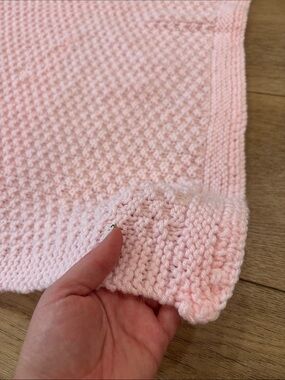 Soft Pink Knit Throw Blanket